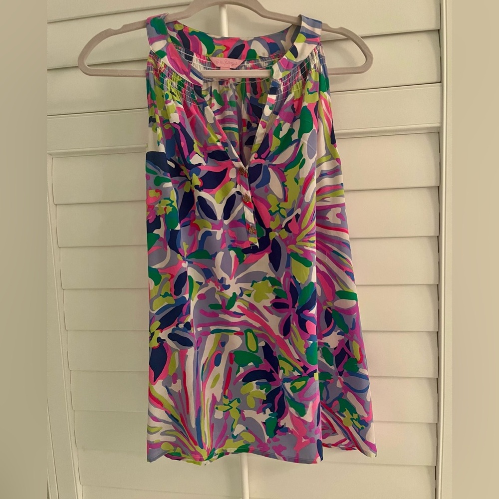 Lilly Pulitzer Bailey Top in Havin a Blast